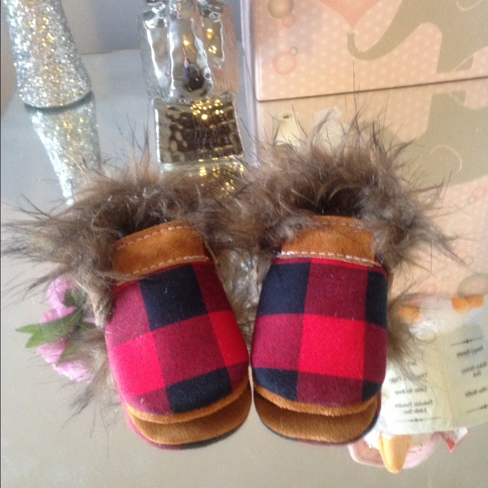 Buffalo plaid moccs