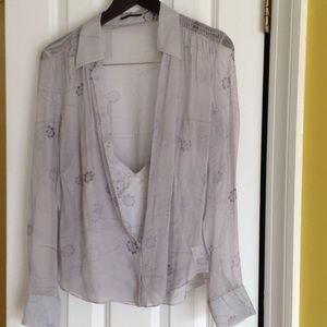 Beautiful Elie Tahari silk blouse w/camisole.