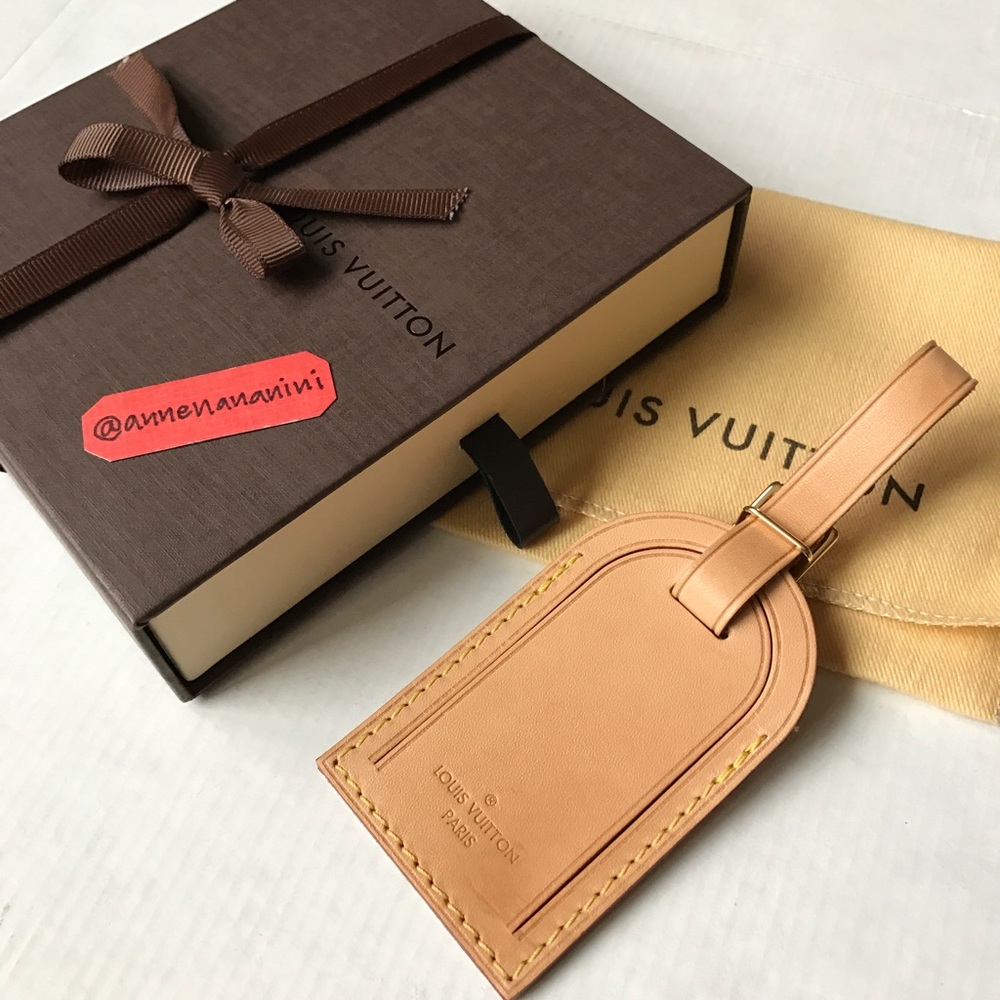 🎉SOLD🎉 Louis Vuitton Luggage Name Tag