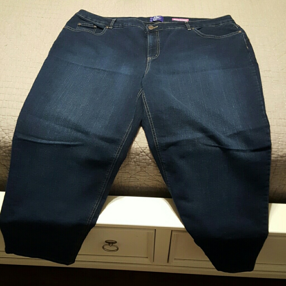 Just My Size Classic Dark Wash Jean's 26W short