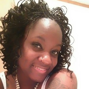 Meet your Posher, Symone