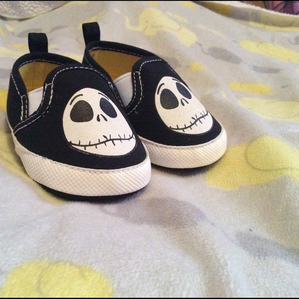 Baby NIGHTMARE BEFORE CHRISTMAS shoes 💀🎄