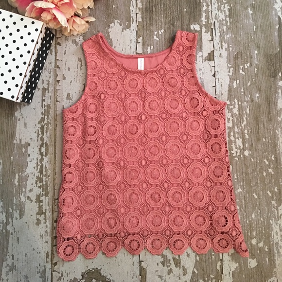Xhilaration Other - 💕Girls 10/12 Lace Sleeveless Top💕