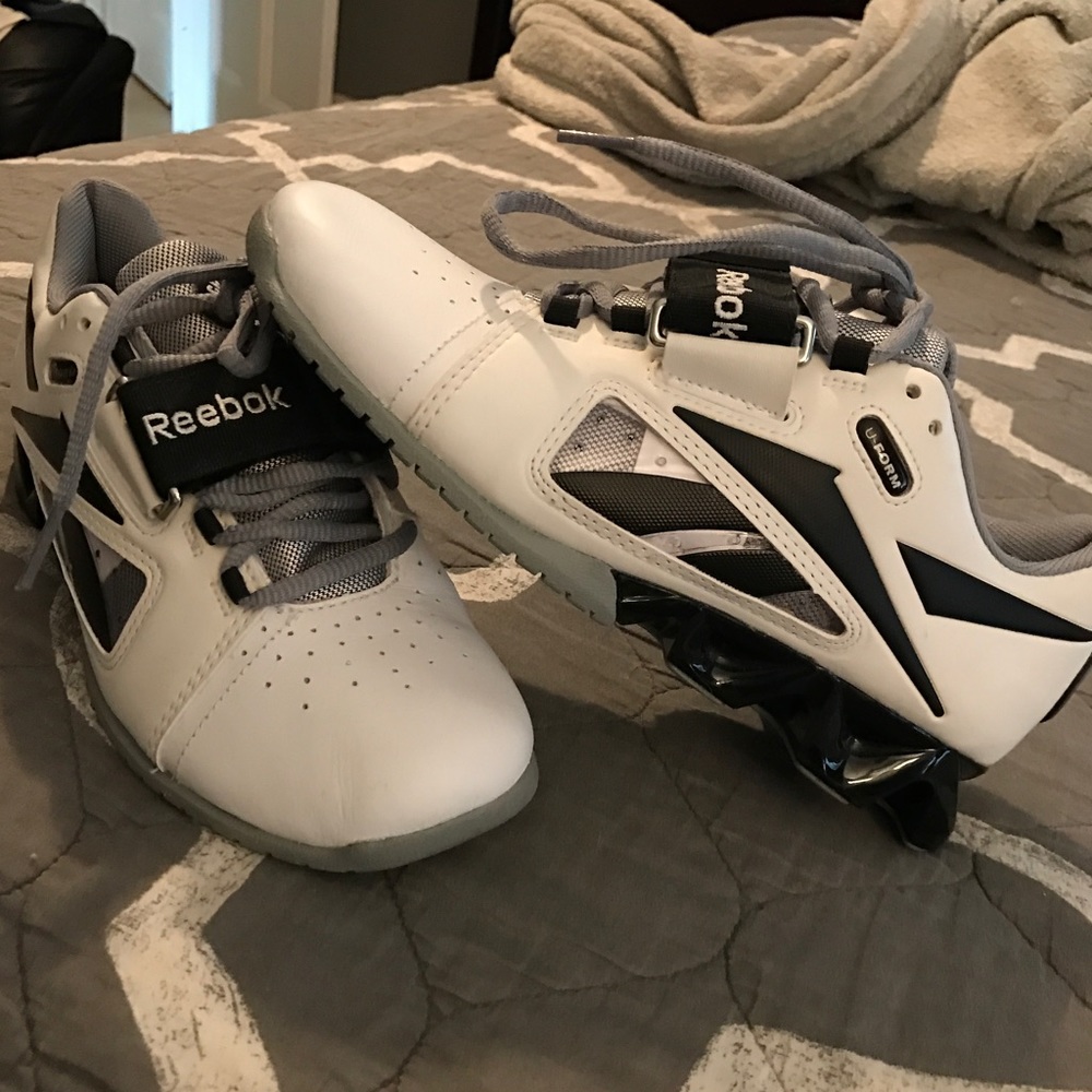 Woman's Reebok Crossfit lifters U-foam