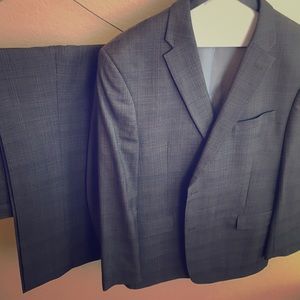 Tommy Hilfiger Suit