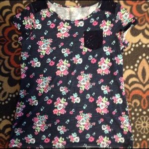 Navy flower tunic. Size XL 14-16 girls. Used.