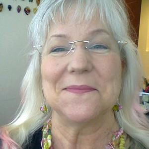 Meet your Posher, Laurel