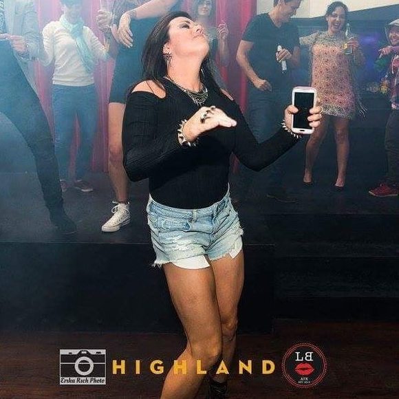 Hi all! It's me, Jen!!! Thx 4 checkin me out! ❤💋 - Picture 3 of 16