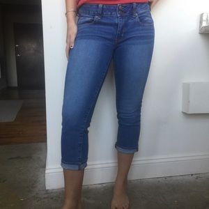 American Eagle cropped jeans