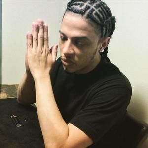 Meet your Posher, Adrian