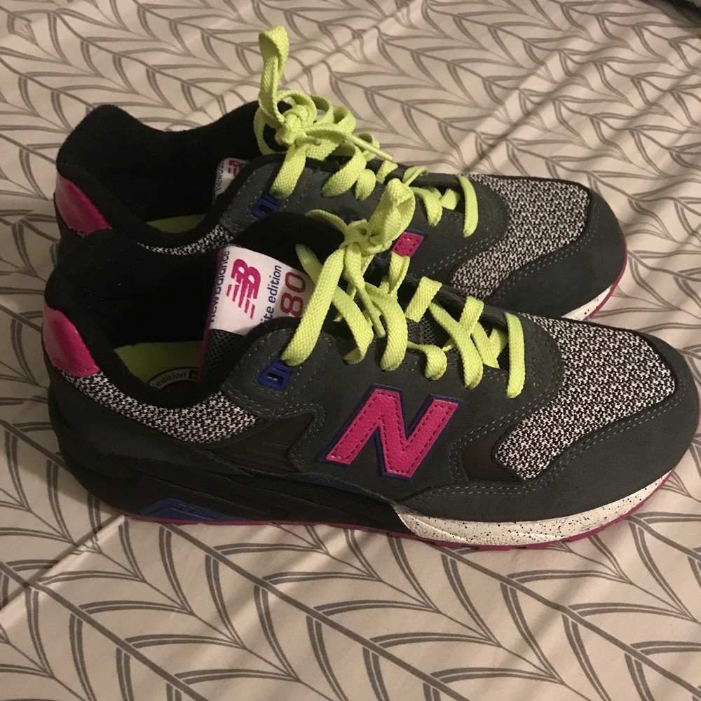 Ladies shoes