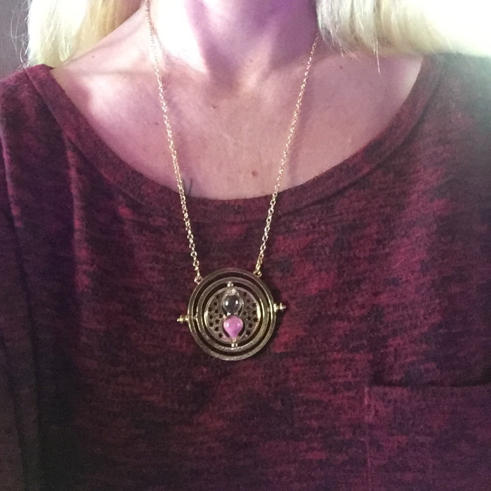 Rotating Time Turner Necklace - Picture 5 of 8
