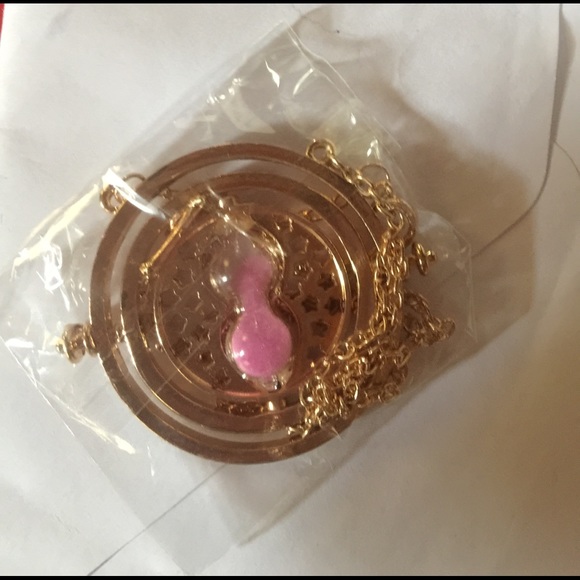 Rotating Time Turner Necklace - Picture 4 of 8