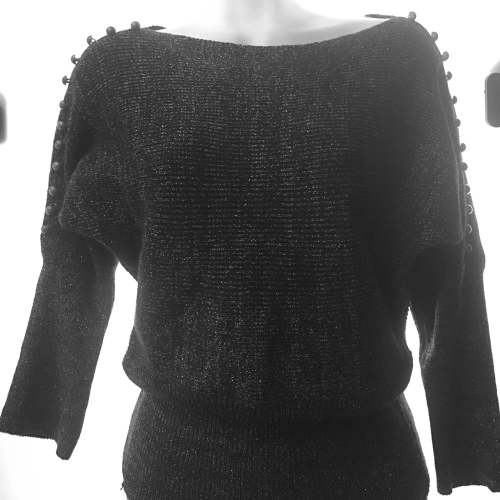 ✨HP✨ 3/4 Sleeve Knitted Dark Gray  with Metallic