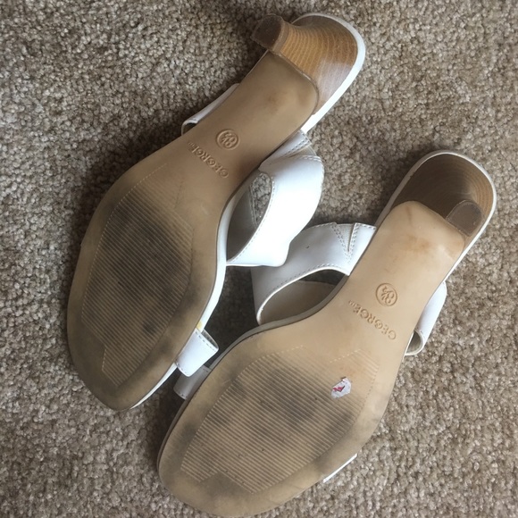 George - Picture 3 of 4