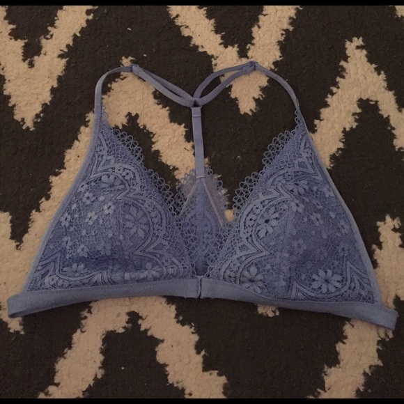 Victoria's Secret Other - lace baby blue bralette