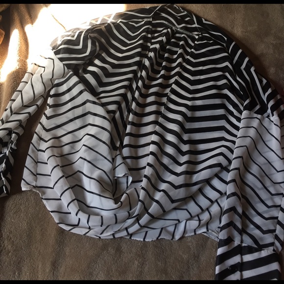 Patterned Blouse - Picture 1 of 2