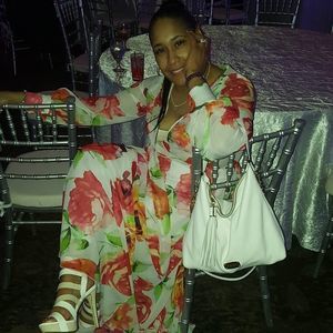 Meet your Posher, Sabrina