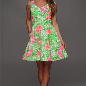 NWOT Lilly Pulitzer Floral Dress Size 6