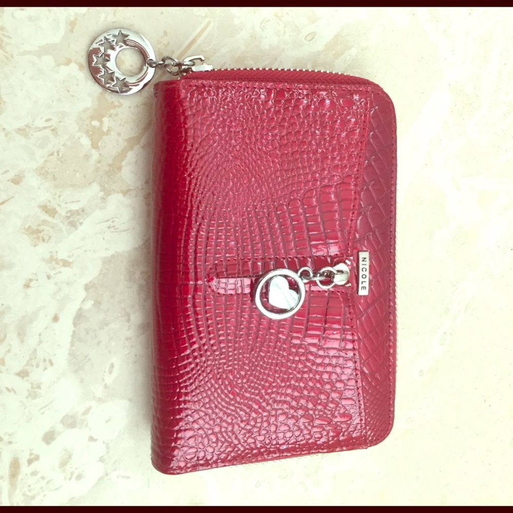Red wallet