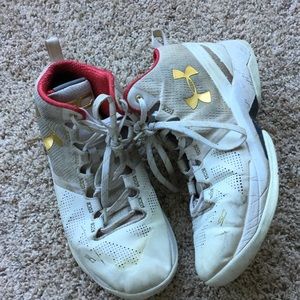 steph curry boys basketball shoes