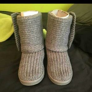 Grey Knit Uggs