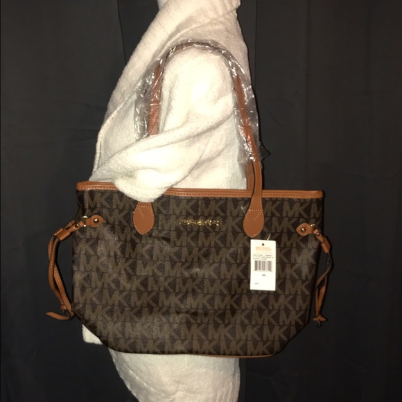 Handbags - Bag 💋