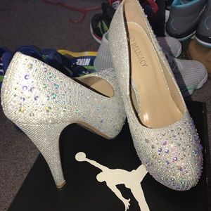 Delicacy heels size 7