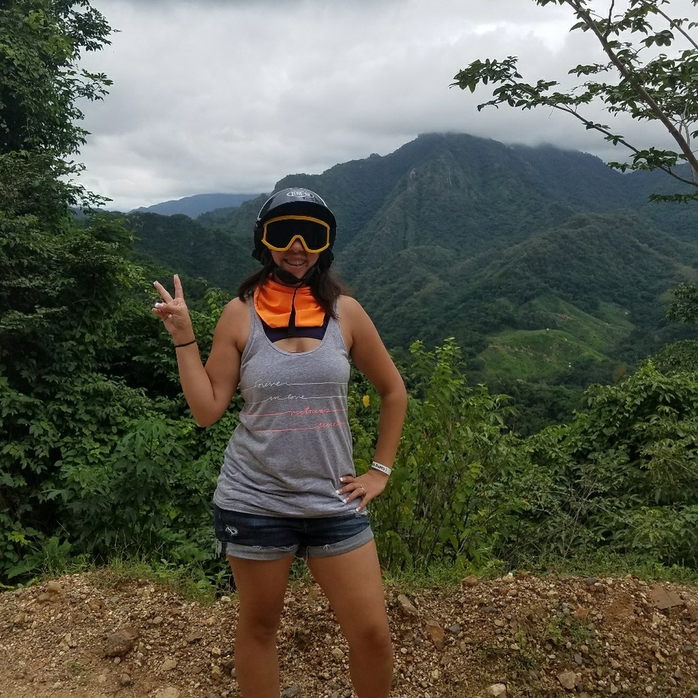 Meet your Posher, Jennifer