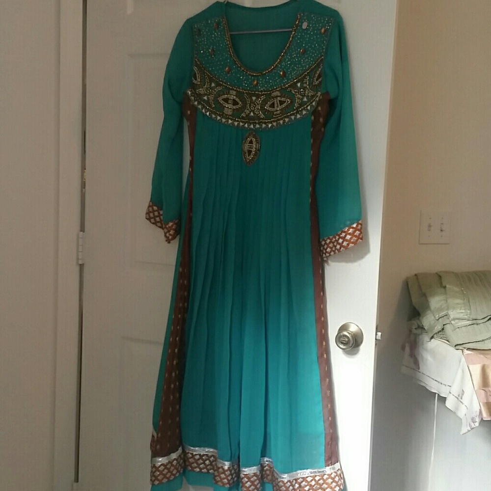 Indian / Pakistani clothing