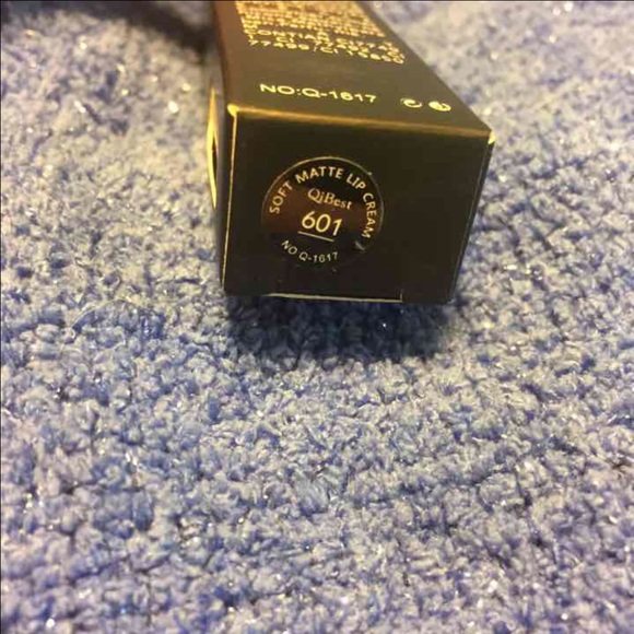 ✨Soft Matte Lip Cream✨ - Picture 2 of 3