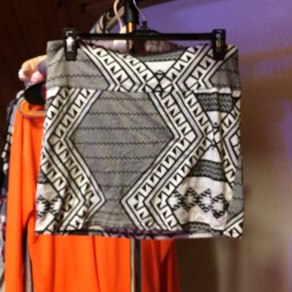 Hurley mini skirt