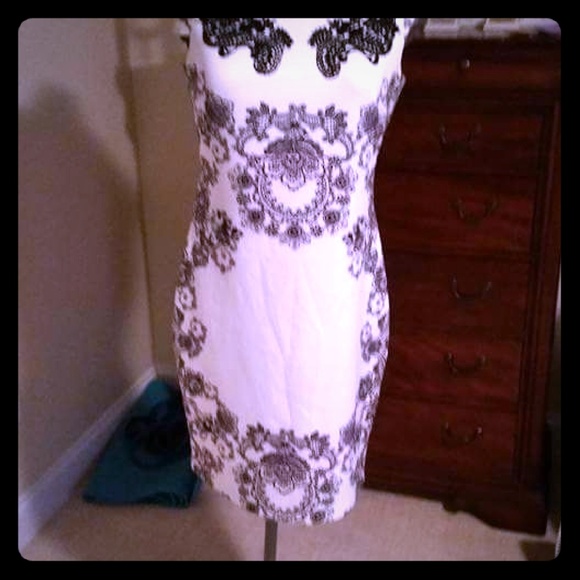 White scuba appearance dress - Picture 1 of 3