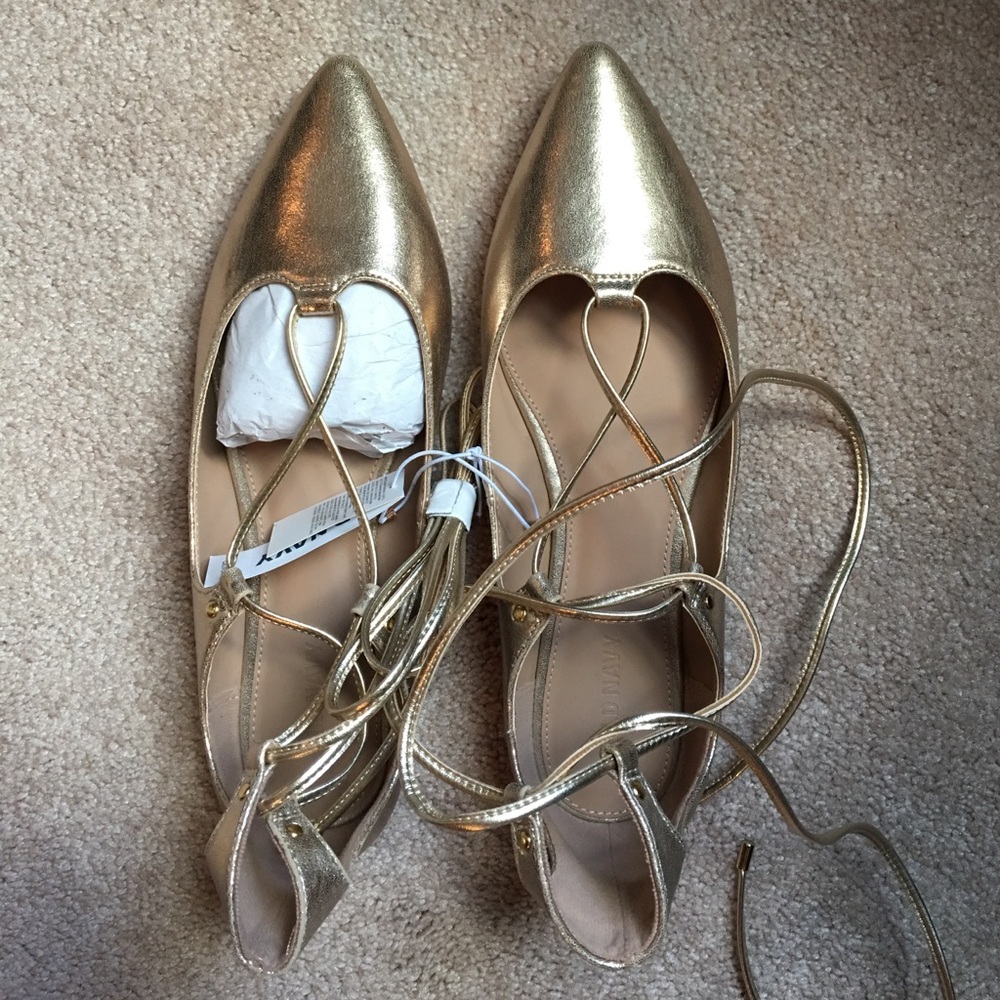 Nwt size 9 pointy toe lace up flats