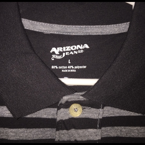 Short sleeve collared shirt. Brand new! Size Large - Picture 3 of 3