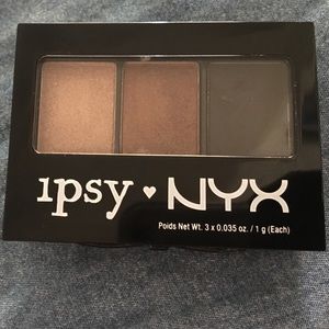 ipsy • NYX 3 Color Shadow Palette