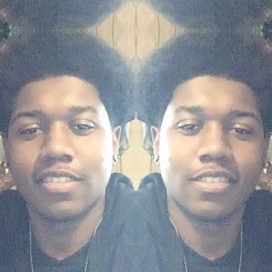 Meet your Posher, Leon