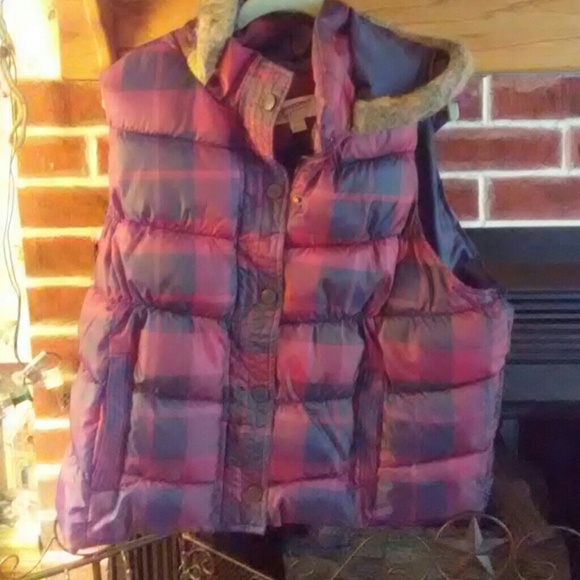 Vest - Picture 1 of 1