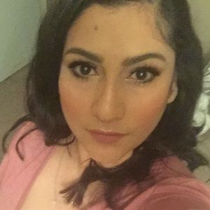 Meet your Posher, Lorena