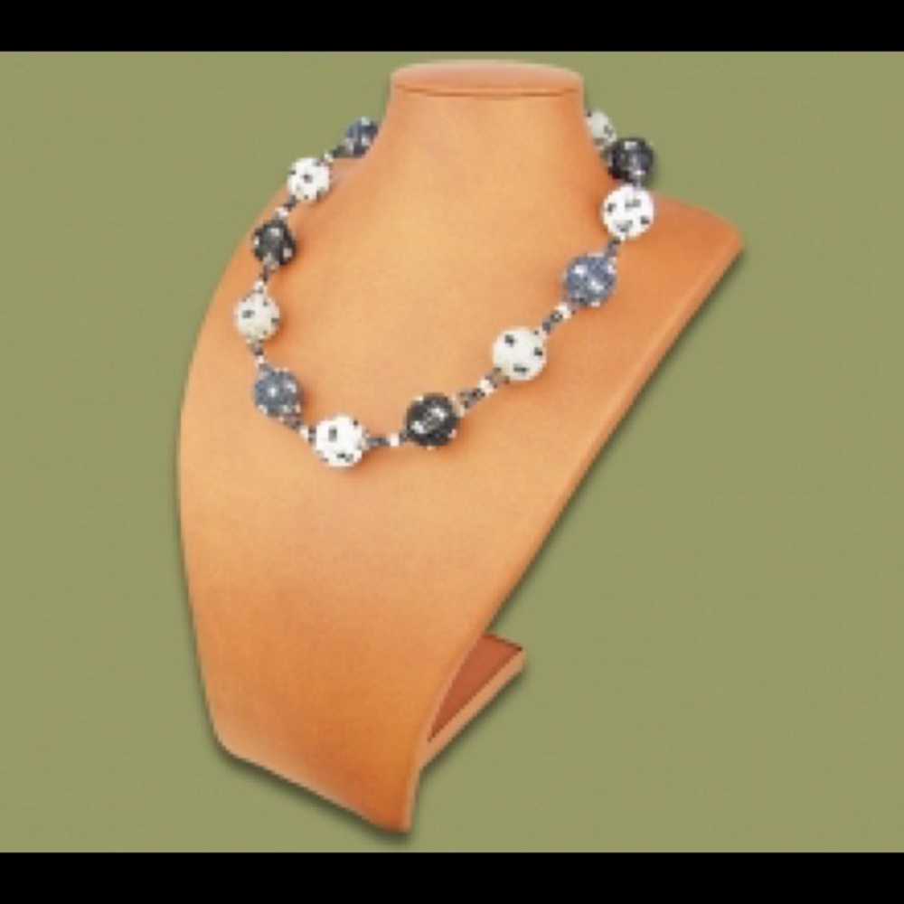 Bobble beaded necklace
