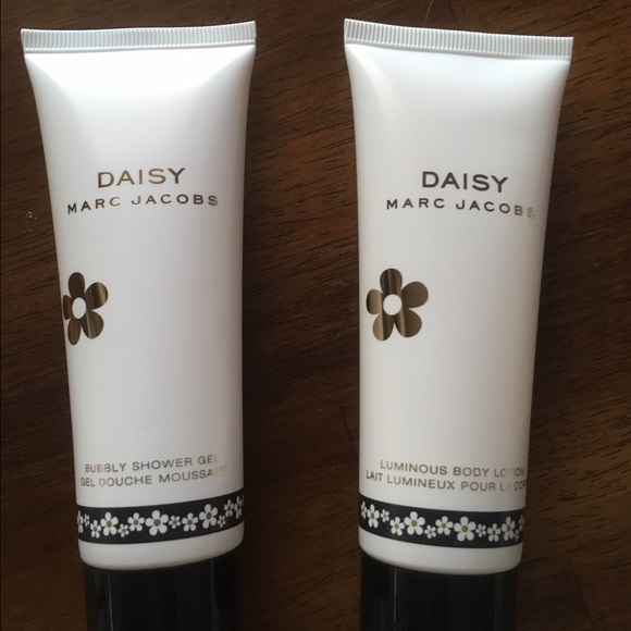 Marc Jacobs Other - Marc Jacobs Daisy Lotion and Shower Gel