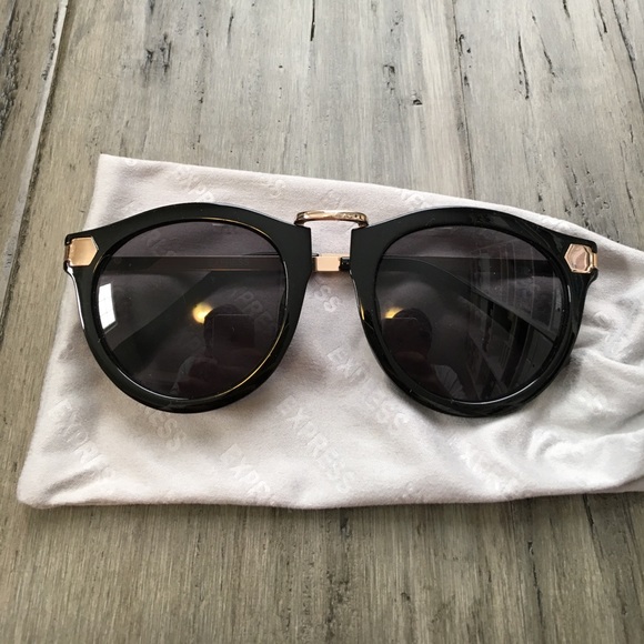 Express Accessories - Express Sunglasses in Black & Gold