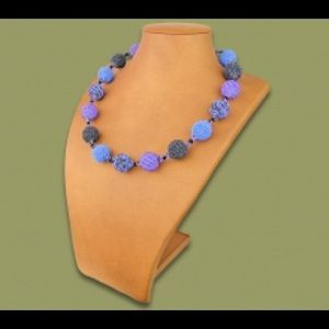 Bobble beaded necklace