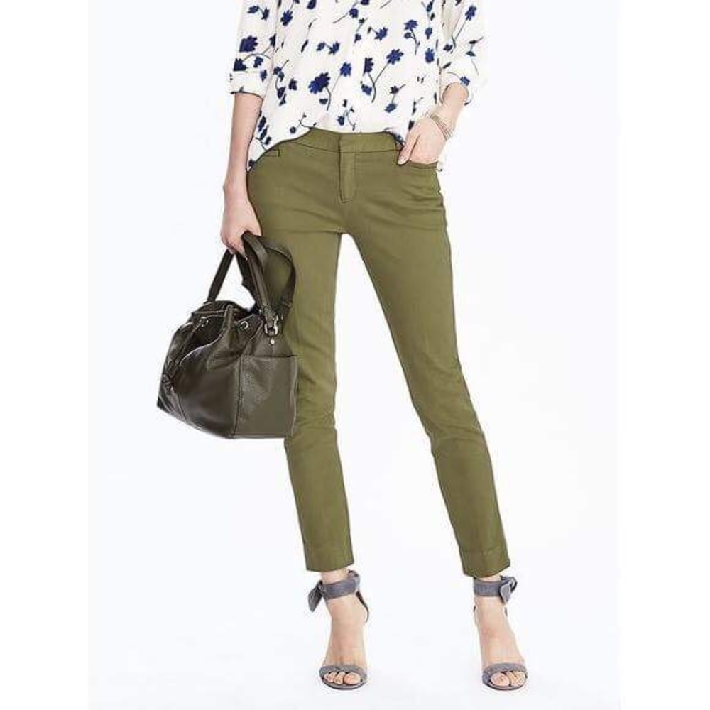 [Banana Republic] • OLIVE