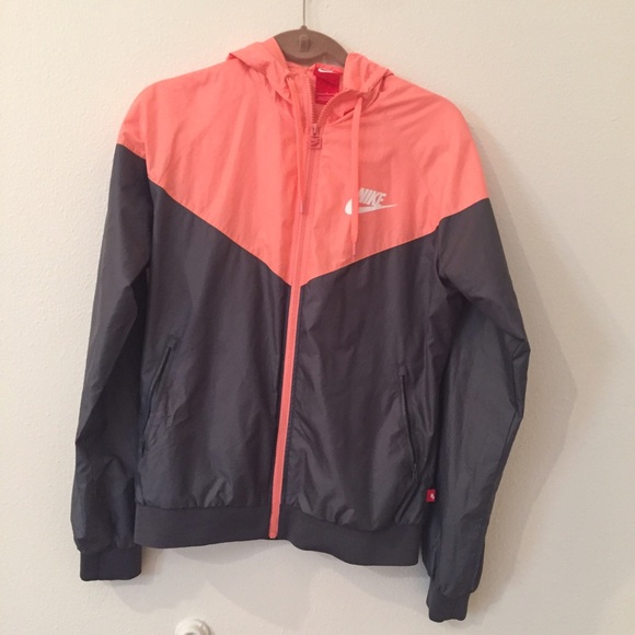 Nike Jackets & Blazers - Nike Windbreaker