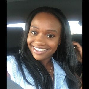 Meet your Posher, Aija