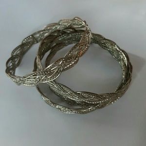 Set of 4 bangle bracelets silver  costume jewelry