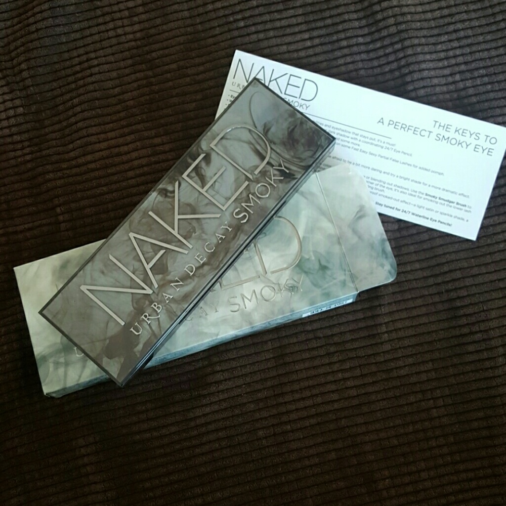 Urban Decay Naked Smoky Pallette
