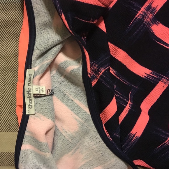 Spring dress - Picture 3 of 3