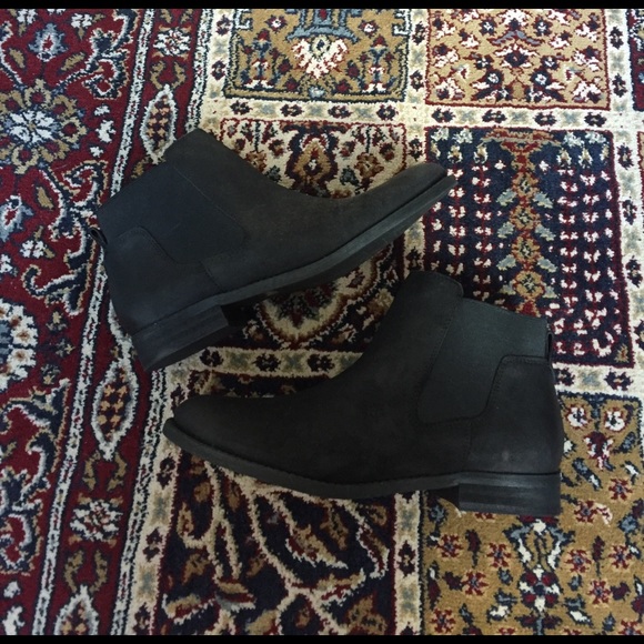 NEW Franco Sarto Black Ankle Booties - Picture 2 of 6